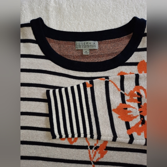 Sweater - Picture 3 of 4